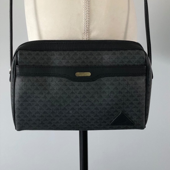 Liz Claiborne Handbags - Liz Claiborne | 1980s Vintage Black Logo Crossbody Handbag